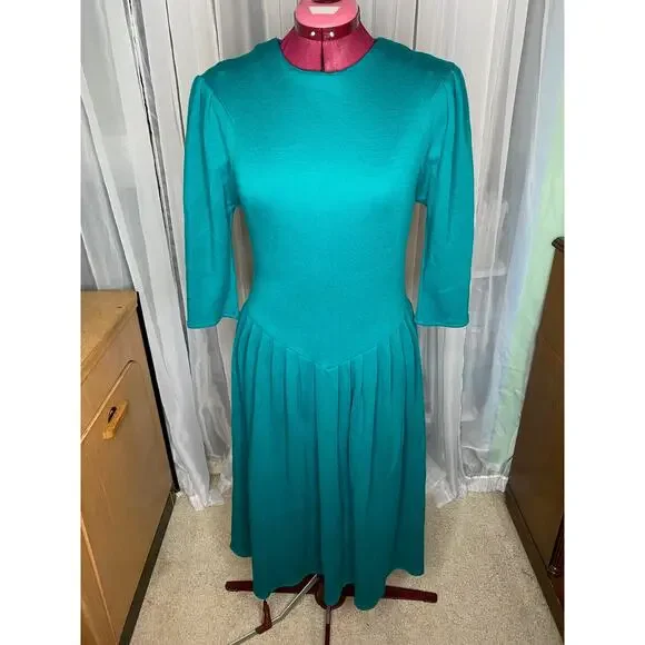 Jodi Michaels Dresses | Dress Vintage 1980s Sweater Knit Green Drop Waist | Color: Green | Size: 8 | Pm-96948501's Closet Jodi Michaels Dresses | Dress Vintage 1980s Sweater Knit Green Drop Waist | Color: Green | Size: 8 | Pm-96948501's Closet